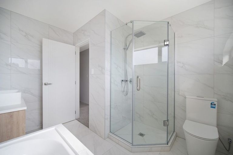 Photo of property in 141 Grove Road, Papakura, 2110