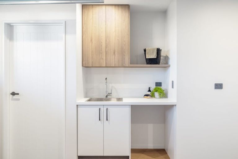 Photo of property in 8c Wychwood Crescent, Bishopdale, Christchurch, 8053