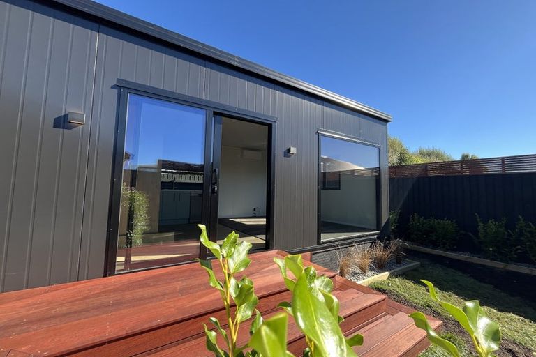 Photo of property in 35a Sturrocks Road, Redwood, Christchurch, 8051