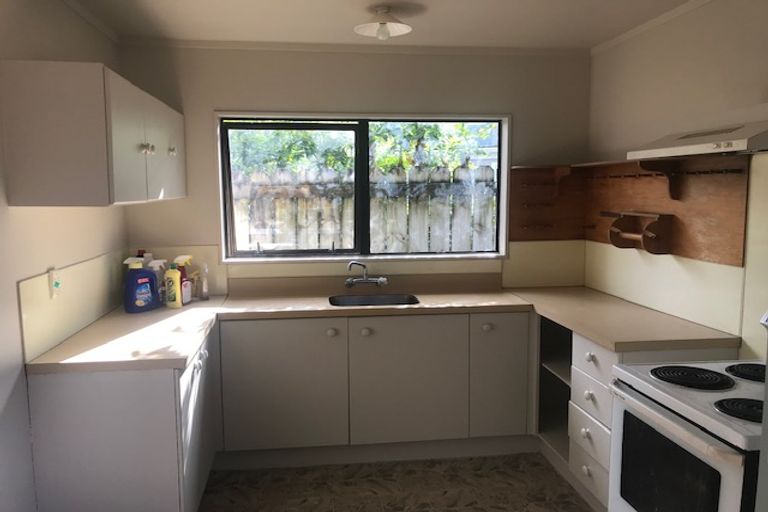 Photo of property in 9b Penton Road, Stanmore Bay, Whangaparaoa, 0932