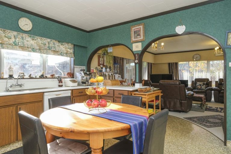 Photo of property in 117 Guy Street, Dannevirke, 4930