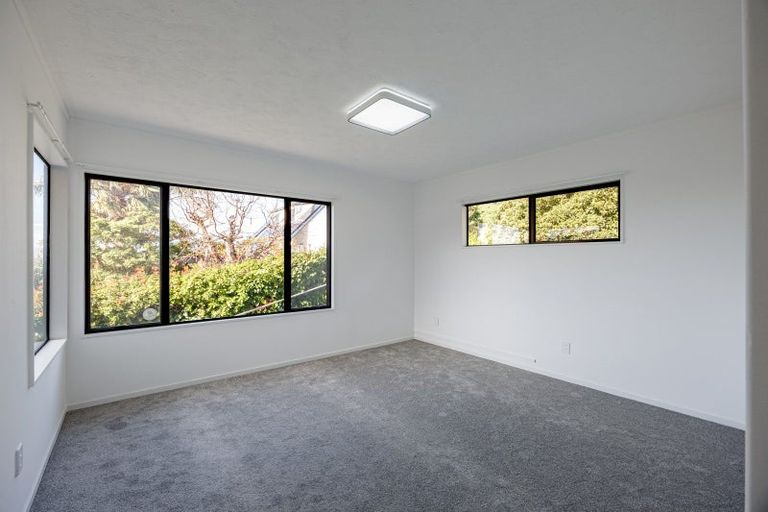 Photo of property in 16 Kokako Place, Taradale, Napier, 4112