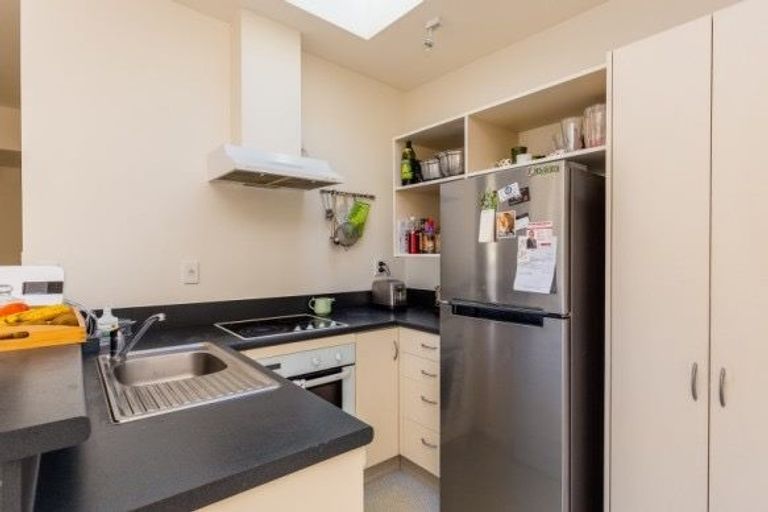 Photo of property in The Villas, 14/33u Hobson Street, Thorndon, Wellington, 6011