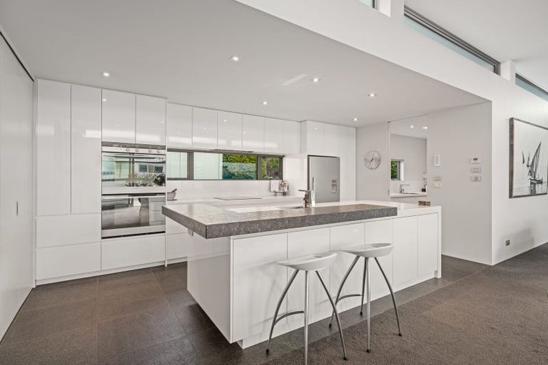 Photo of property in 15 Faulks Terrace, Wanaka, 9305