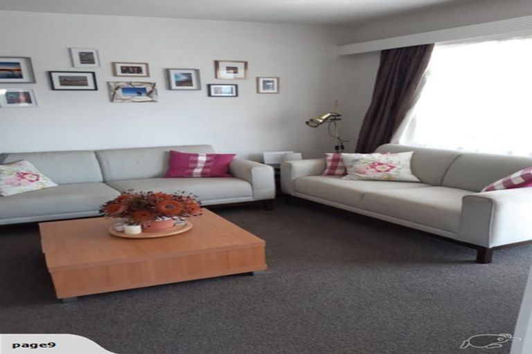 Photo of property in 23 Prestons Road, Redwood, Christchurch, 8051