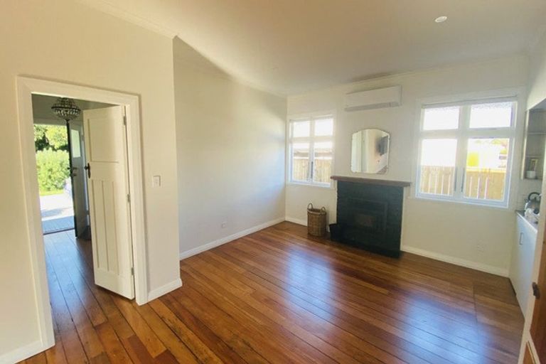 Photo of property in 34 West Street, Greytown, 5712