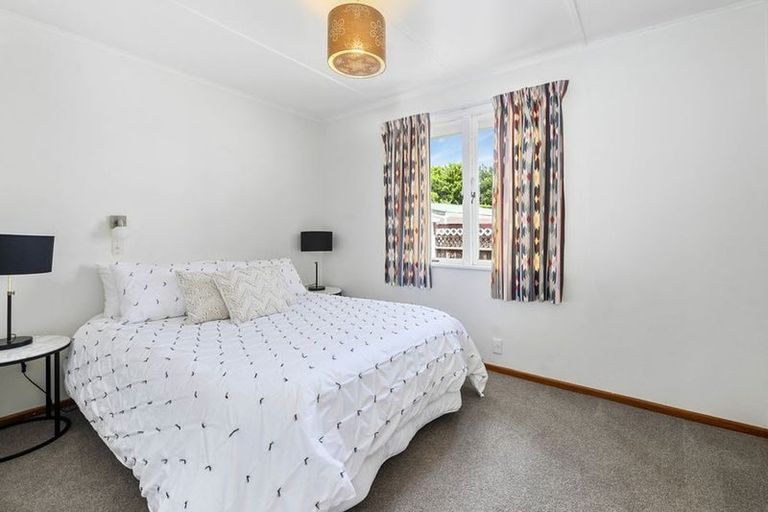 Photo of property in 20 Clyde Street, Utuhina, Rotorua, 3015