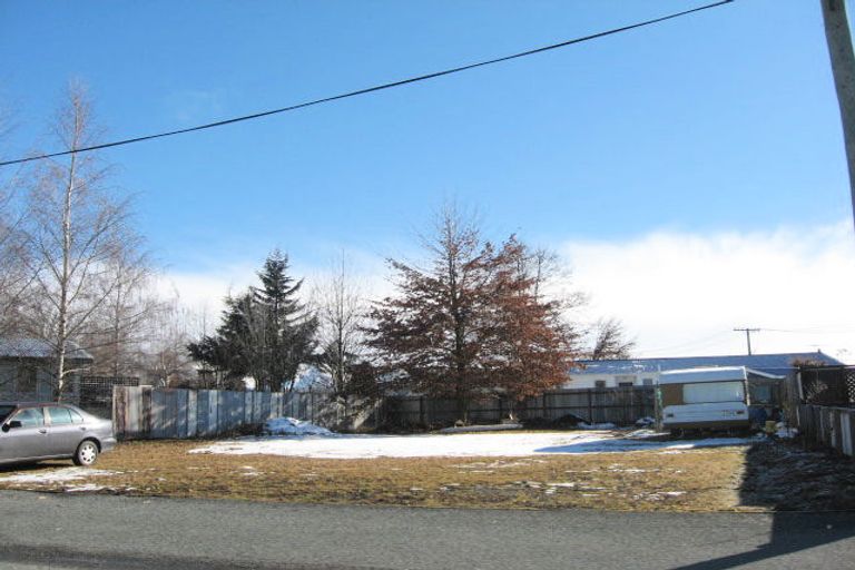 Photo of property in 10 Omahau Crescent, Twizel, 7901