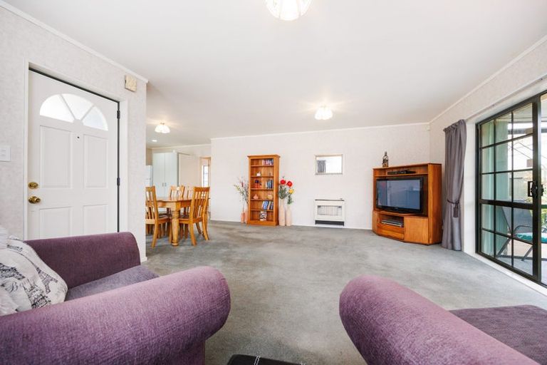Photo of property in 8/63 North Street, Palmerston North, 4410