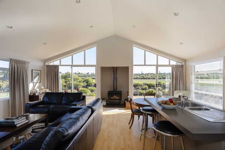 Photo of property in 76 Fortification Road, Kakanui, Oamaru, 9495