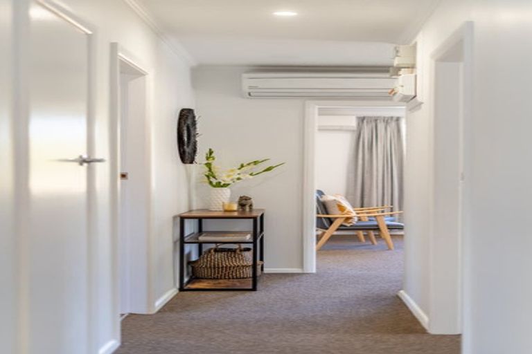 Photo of property in 14f1- Holdsworth Avenue, Trentham, Upper Hutt, 5018
