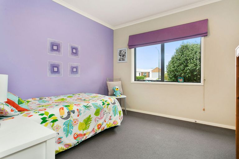 Photo of property in 35 Norfolk Drive, Cambridge, 3434