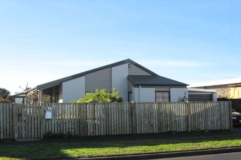 Photo of property in 1/35 Howe Street, New Brighton, Christchurch, 8083