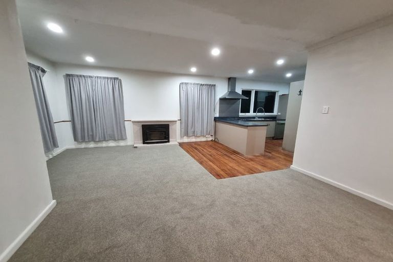 Photo of property in 43 Birchfield Avenue, Dallington, Christchurch, 8061
