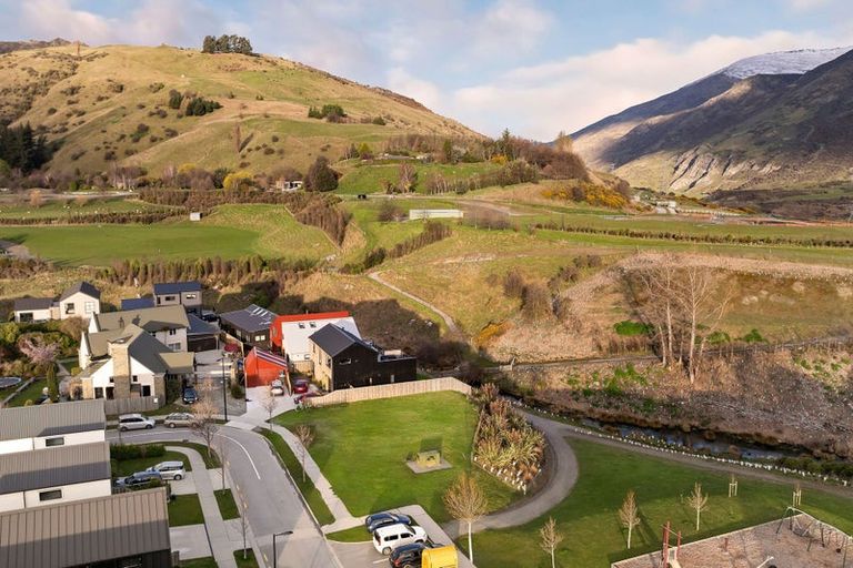 Photo of property in 17 Lorne Street, Lake Hayes, Queenstown, 9304