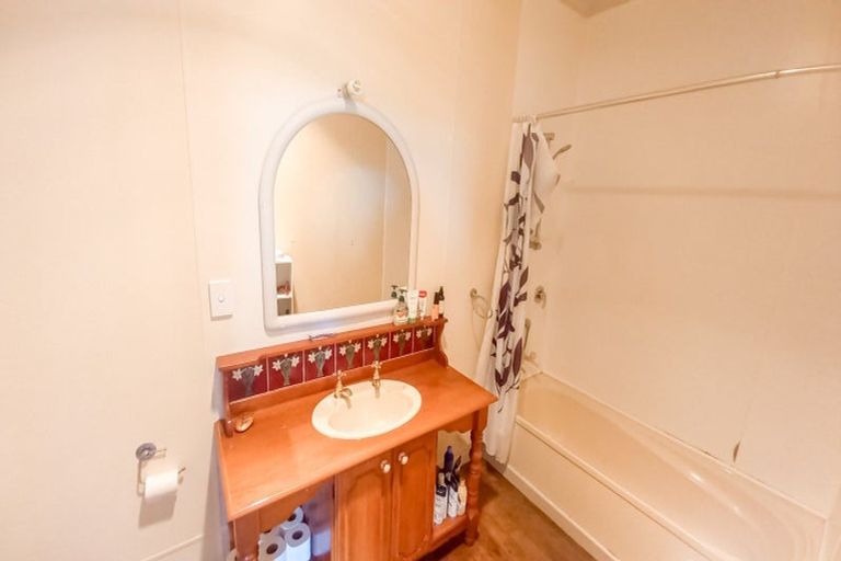 Photo of property in 858 Papatotara Road, Papatotara, Tuatapere, 9691