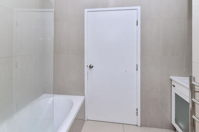 Photo of property in 30 Rangataua Place, Manurewa, Auckland, 2102