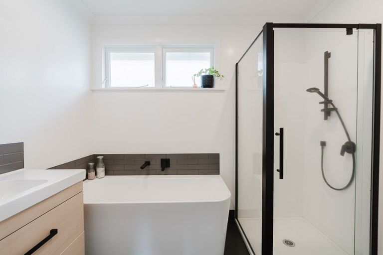 Photo of property in 16 Kensington Place, Fairfield, Hamilton, 3214