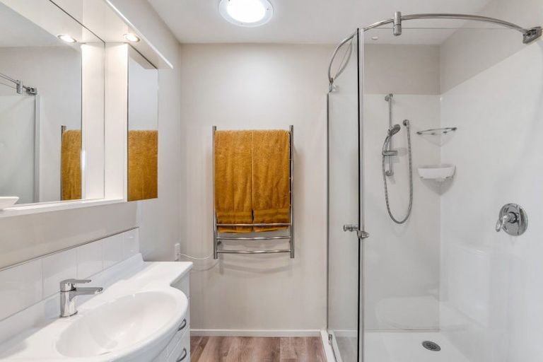 Photo of property in 33 Oakden Drive, Darfield, 7510