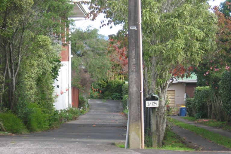 Photo of property in 1/124 Waimumu Road, Massey, Auckland, 0614