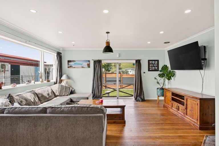 Photo of property in 1 Montrose Street, Kaiti, Gisborne, 4010
