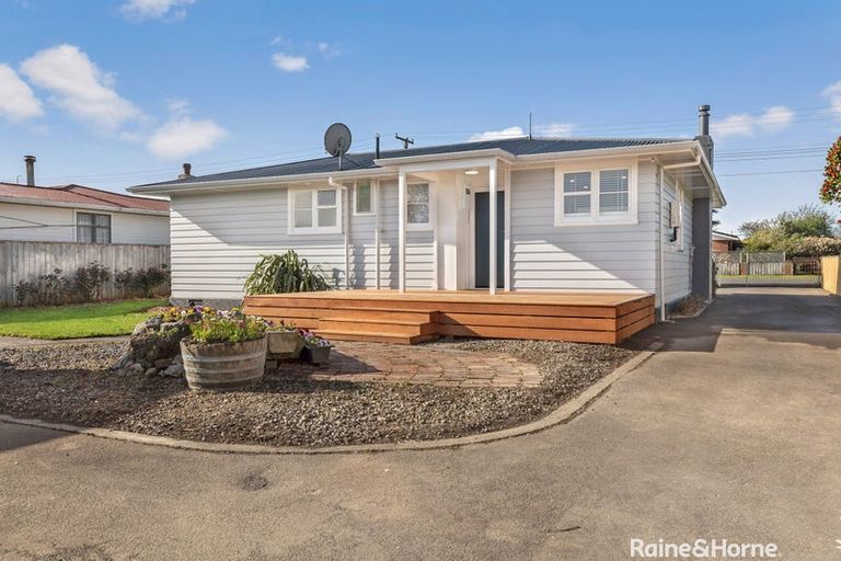 Photo of property in 3 Frederick Street, Carterton, 5713