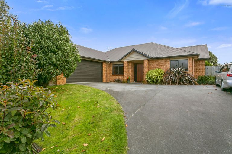 Photo of property in 35 Norfolk Drive, Cambridge, 3434