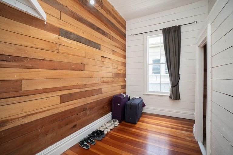 Photo of property in 35 Waldegrave Street, Palmerston North, 4410