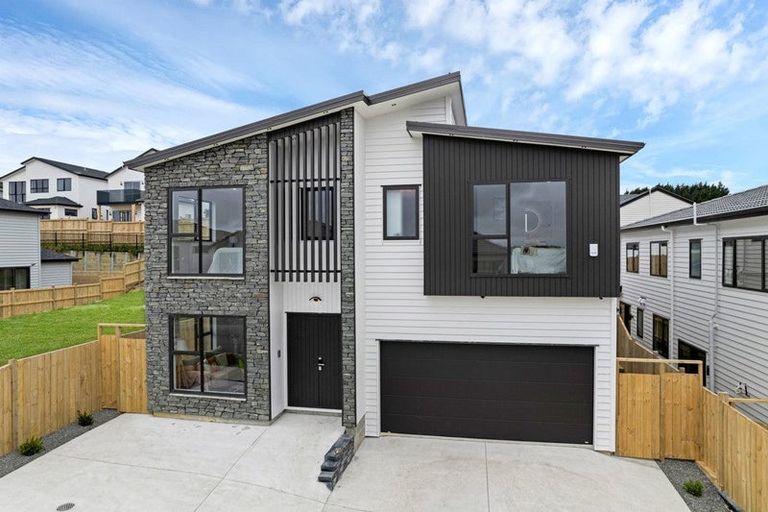Photo of property in 22 Black Shed Road, Flat Bush, Auckland, 2019