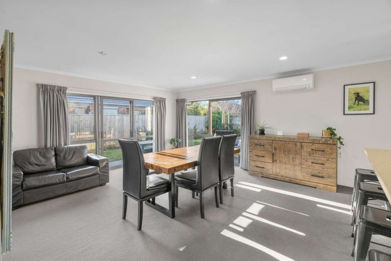 Photo of property in 39 Faringdon Boulevard, Rolleston, 7615