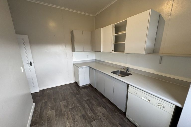 Photo of property in 61a Pirie Street, Mount Victoria, Wellington, 6011