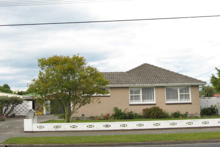 Photo of property in 24 Compton Street, Woolston, Christchurch, 8062