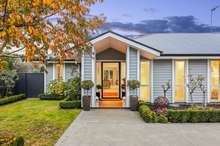 Photo of property in 1 Franklin Drive, Rangiora, 7400