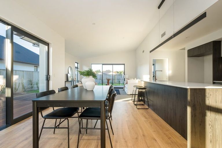 Photo of property in 32 Withers Crescent, Halswell, Christchurch, 8025