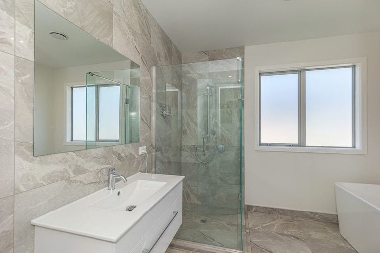 Photo of property in 5 Oak Place, Levin, 5510