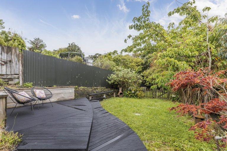 Photo of property in 17 Garfield Street, Brooklyn, Wellington, 6021