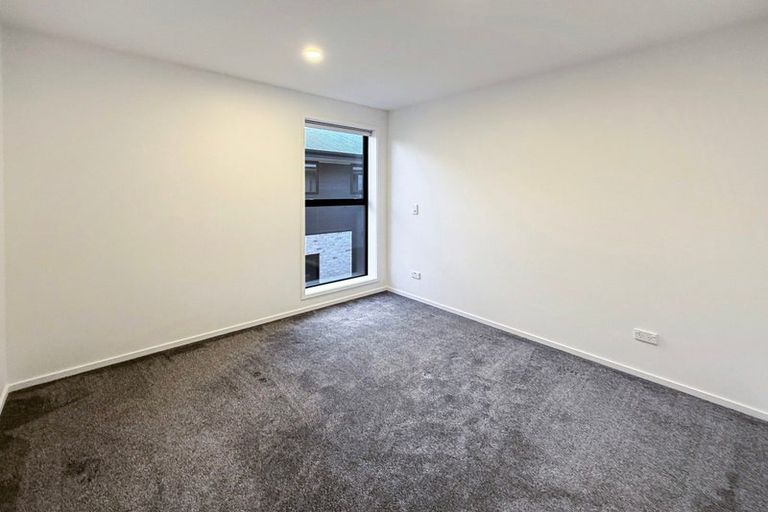Photo of property in 2/5 Shearer Avenue, Papanui, Christchurch, 8052
