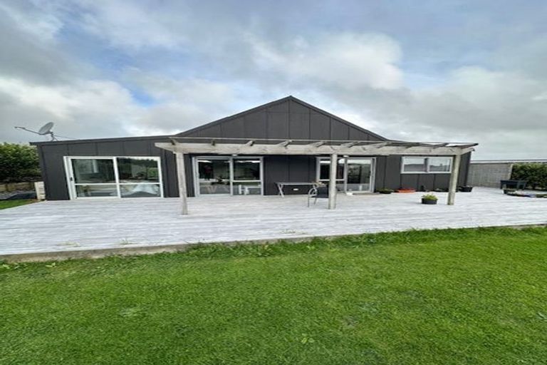 Photo of property in 32 Young Garden Lane, Waimauku, 0881