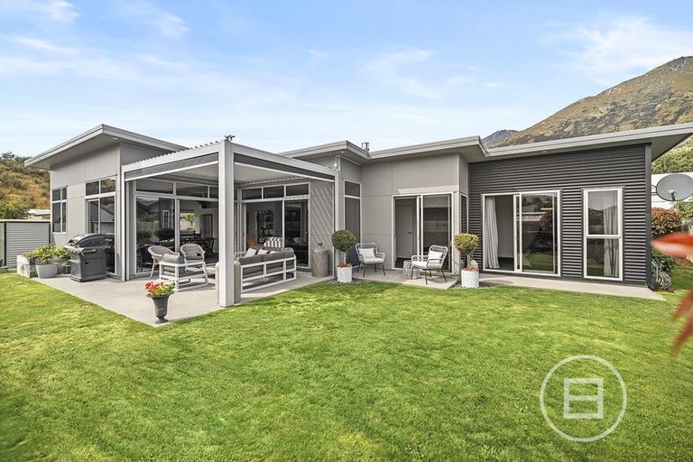 Photo of property in 85 Risinghurst Terrace, Lower Shotover, Queenstown, 9304