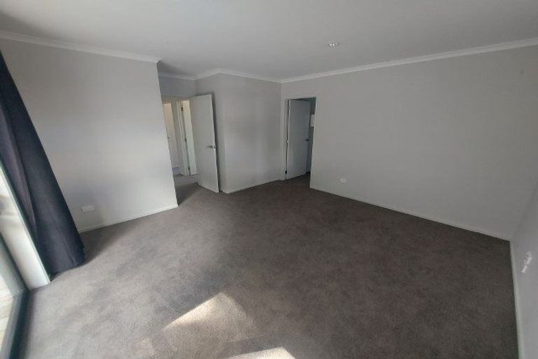 Photo of property in 8 Waimanu Place, Ruakaka, 0116