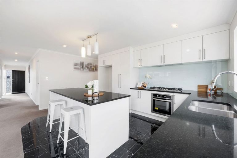 Photo of property in 56 Hughs Way, Flat Bush, Auckland, 2019