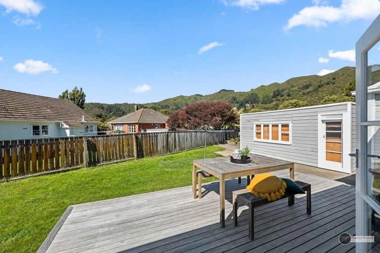 Photo of property in 94 Judd Crescent, Naenae, Lower Hutt, 5011