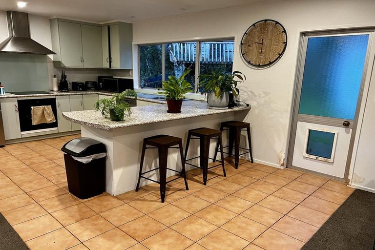 Photo of property in 7 Puketitiro Street, Glen Eden, Auckland, 0602