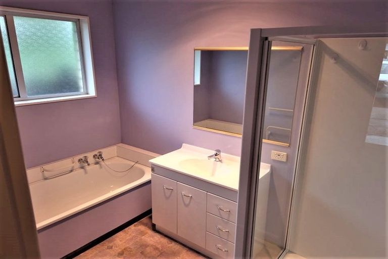 Photo of property in 1/39 Waimairi Road, Upper Riccarton, Christchurch, 8041