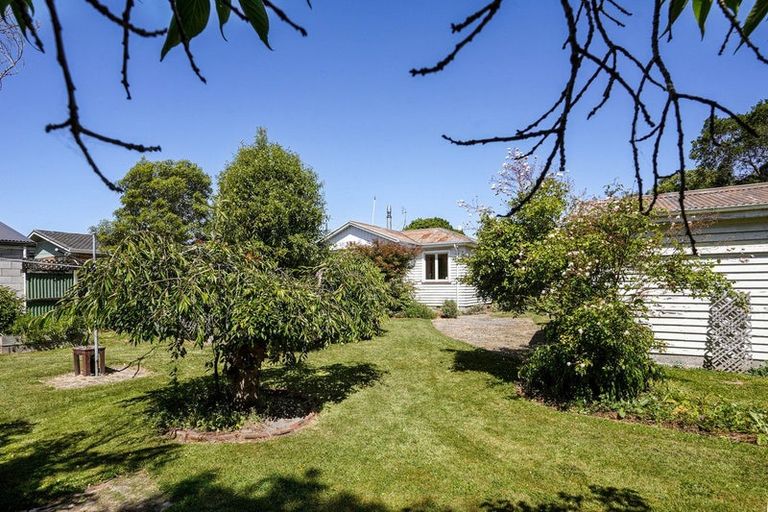 Photo of property in 16 Meadow Street, Kaiapoi, 7630