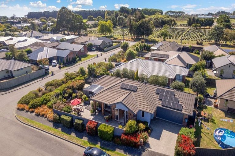 Photo of property in 7 Merrilees Place, Linwood, Christchurch, 8062