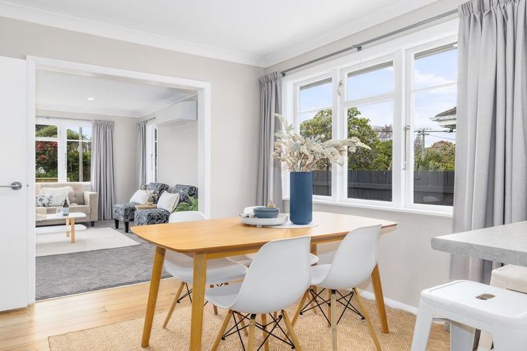 Photo of property in 11 Read Street, Levin, 5510