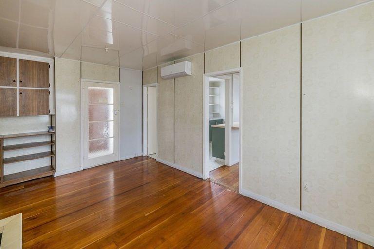 Photo of property in 59 Tiro Tiro Road, Levin, 5510