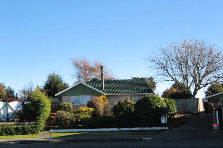 Photo of property in 26 Lomax Place, Islington, Christchurch, 8042