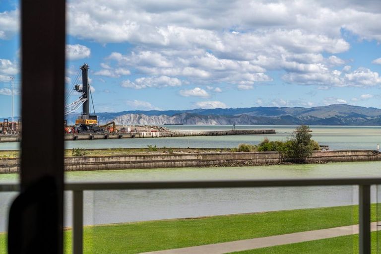 Photo of property in Harbour View, 13/100 Customhouse Street, Gisborne, 4010